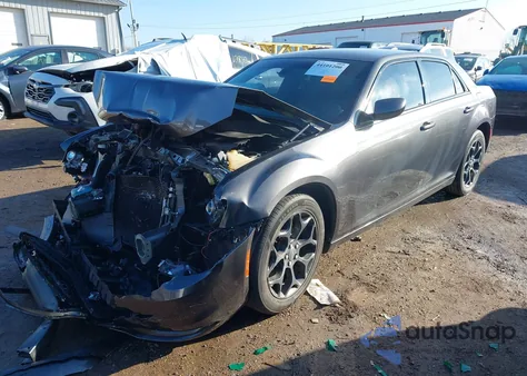 2019 Chrysler 300 300S Awd from USA, damaged, VIN 2C3CCAGG9KH569784